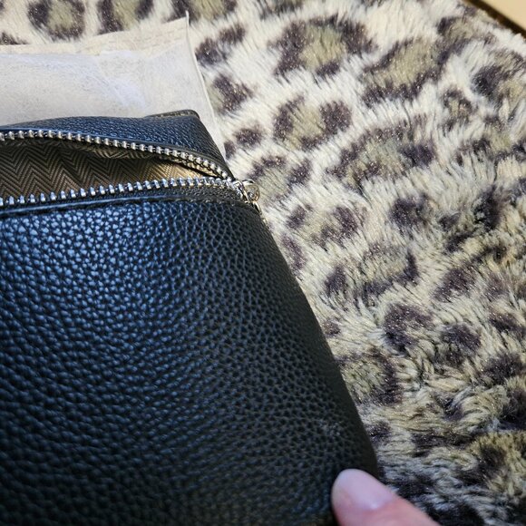 Fashion Small Side Bag Crossbody Bag Black Vegan Leather Silver Hardware - NWT - Picture 7 of 16